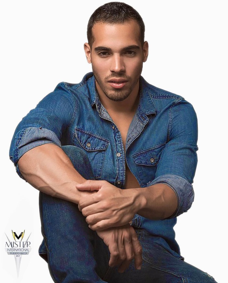 D7BDE962-49F3-435F-AE26-AAA91469F70F